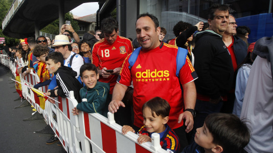 Gran ambiente en la previa del España-Irak en Riazor