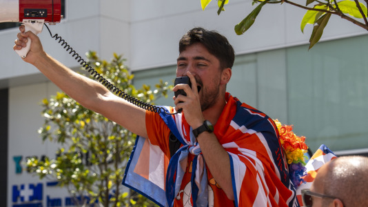 Miles de aficionados se dieron cita para recibir al Básquet Coruña y dejarse las gargantas en busca del ascenso a ACB