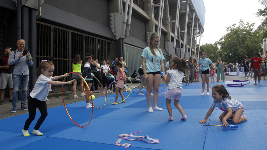 El entorno del estadio de Riazor y las playas acogieron una amplia variedad de actividades