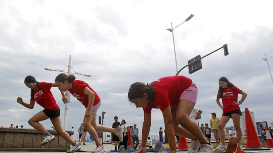 El entorno del estadio de Riazor y las playas acogieron una amplia variedad de actividades