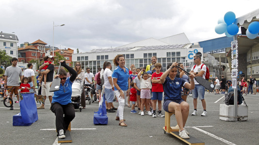 El entorno del estadio de Riazor y las playas acogieron una amplia variedad de actividades