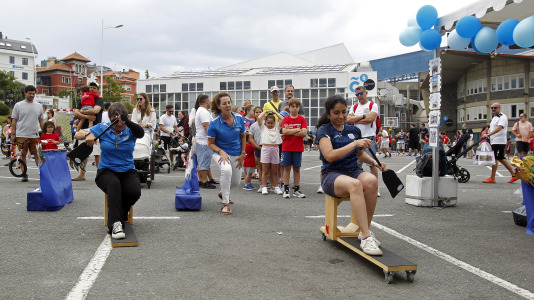 El entorno del estadio de Riazor y las playas acogieron una amplia variedad de actividades