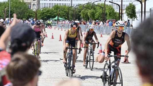 Espectacular ambiente en las pruebas de los campeonatos de España este sábado en la ciudad herculina