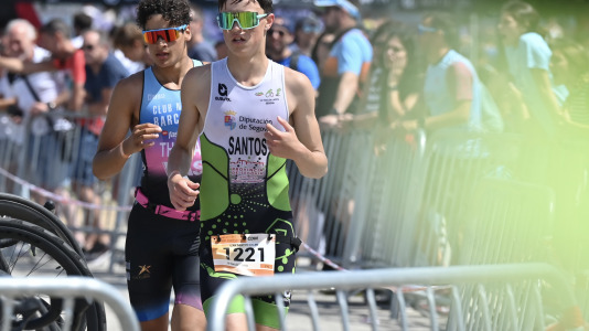 Espectacular ambiente en las pruebas de los campeonatos de España este sábado en la ciudad herculina