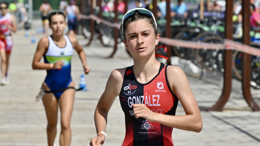 Espectacular ambiente en las pruebas de los campeonatos de España este sábado en la ciudad herculina