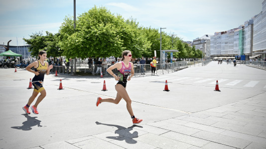 Espectacular ambiente en las pruebas de los campeonatos de España este sábado en la ciudad herculina