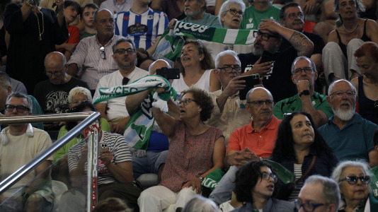 4.200 espectadores estuvieron presentes en el Palacio de los Deportes de Riazor