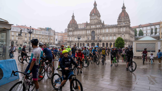 La participación en el Día de la Bicicleta supuso un éxito