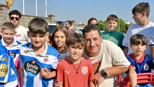Cientos de seguidores animaron al equipo blanquiazul en A Magdalena