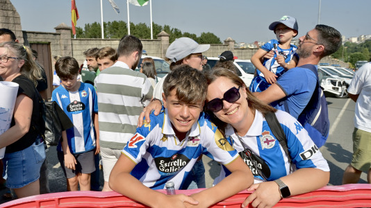 Cientos de seguidores animaron al equipo blanquiazul en A Magdalena