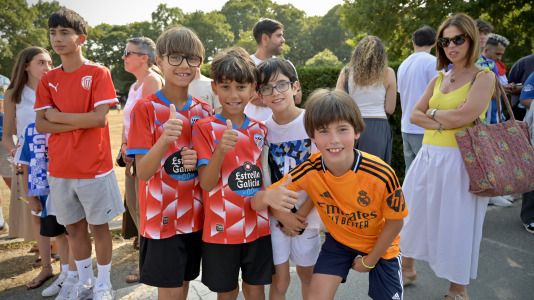 Cientos de seguidores animaron al equipo blanquiazul en A Magdalena