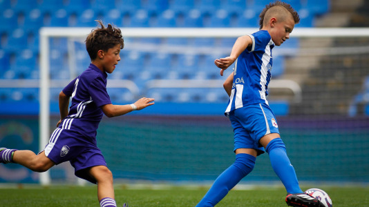 Calasanz y Dépor se llevaron los trofeos en categoría prebenjamín y benjamín
