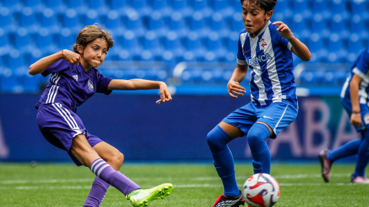 Calasanz y Dépor se llevaron los trofeos en categoría prebenjamín y benjamín