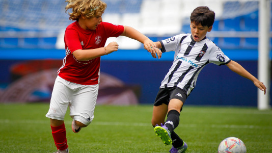 Calasanz y Dépor se llevaron los trofeos en categoría prebenjamín y benjamín