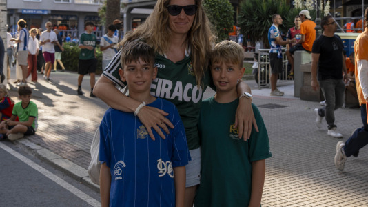 Hubo gran ambiente en la previa del Deportivo-Elche a pesar de ser lunes