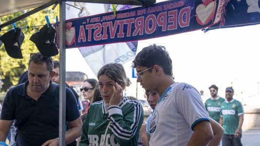 Hubo gran ambiente en la previa del Deportivo-Elche a pesar de ser lunes