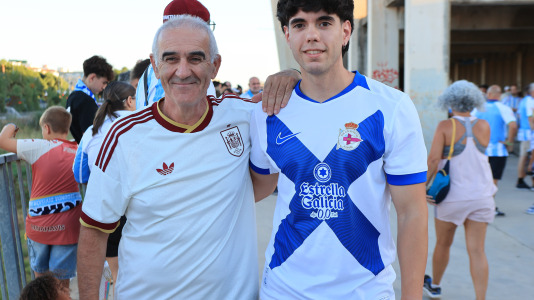 Cientos de seguidores blanquiazules estuvieron en La Rosaleda