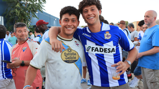 Cientos de seguidores blanquiazules estuvieron en La Rosaleda