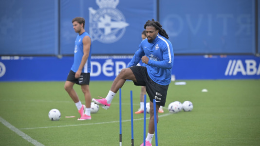 Primer entrenamiento de Adama Traoré en Abegondo