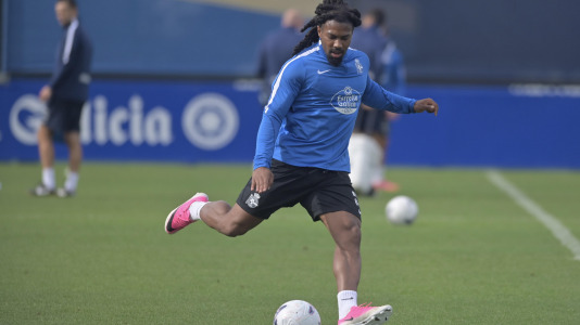 Primer entrenamiento de Adama Traoré en Abegondo