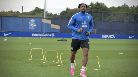 Primer entrenamiento de Adama Traoré en Abegondo