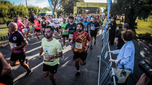 Cientos de corredores participaron en una nueva prueba del Coruña Corre