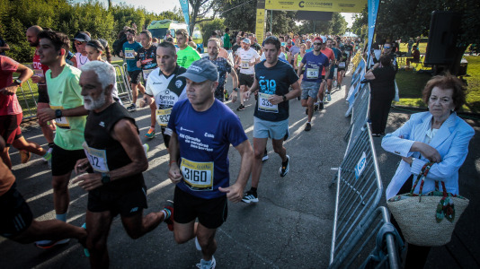 Cientos de corredores participaron en una nueva prueba del Coruña Corre