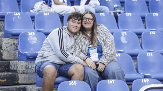 Más de 10.000 seguidores se dieron cita en Riazor para el amistoso de este viernes