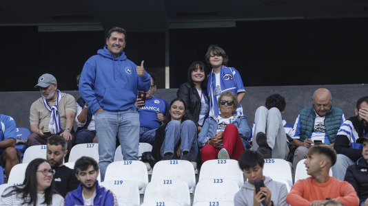 Más de 10.000 seguidores se dieron cita en Riazor para el amistoso de este viernes