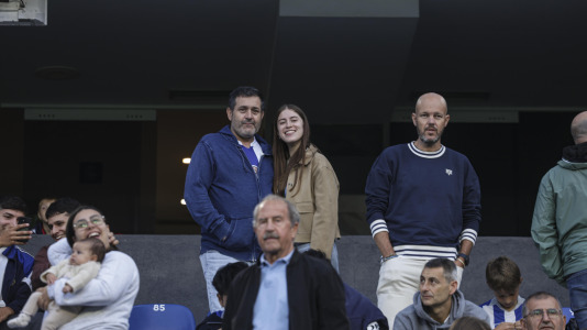Más de 10.000 seguidores se dieron cita en Riazor para el amistoso de este viernes