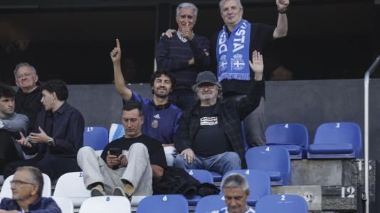Más de 10.000 seguidores se dieron cita en Riazor para el amistoso de este viernes