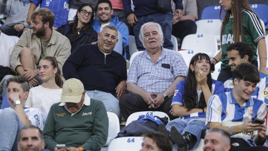 Más de 10.000 seguidores se dieron cita en Riazor para el amistoso de este viernes