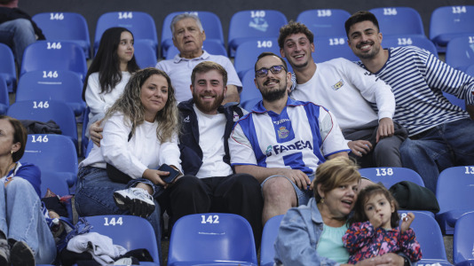 Más de 10.000 seguidores se dieron cita en Riazor para el amistoso de este viernes