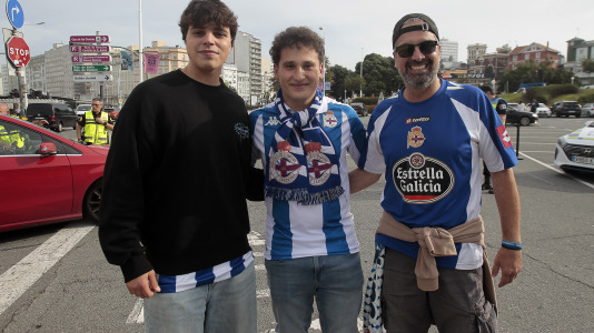 Más de 10.000 seguidores se dieron cita en Riazor para el amistoso de este viernes