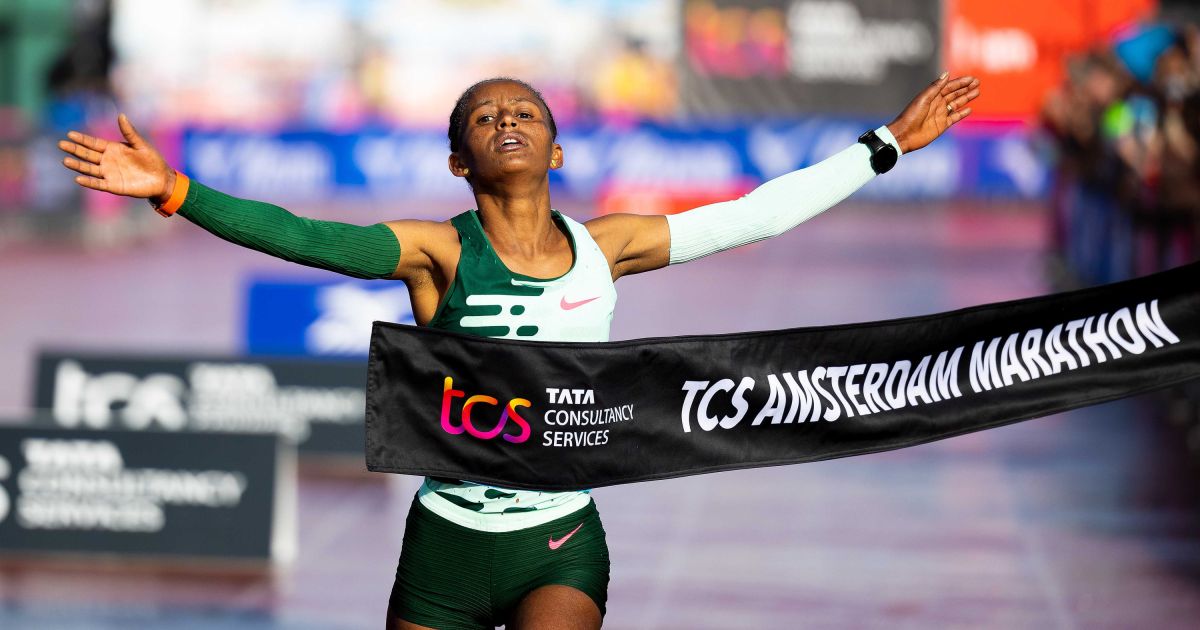 Victorias de la etíope Meseret Belete y del keniano Joshua Belet en la ...